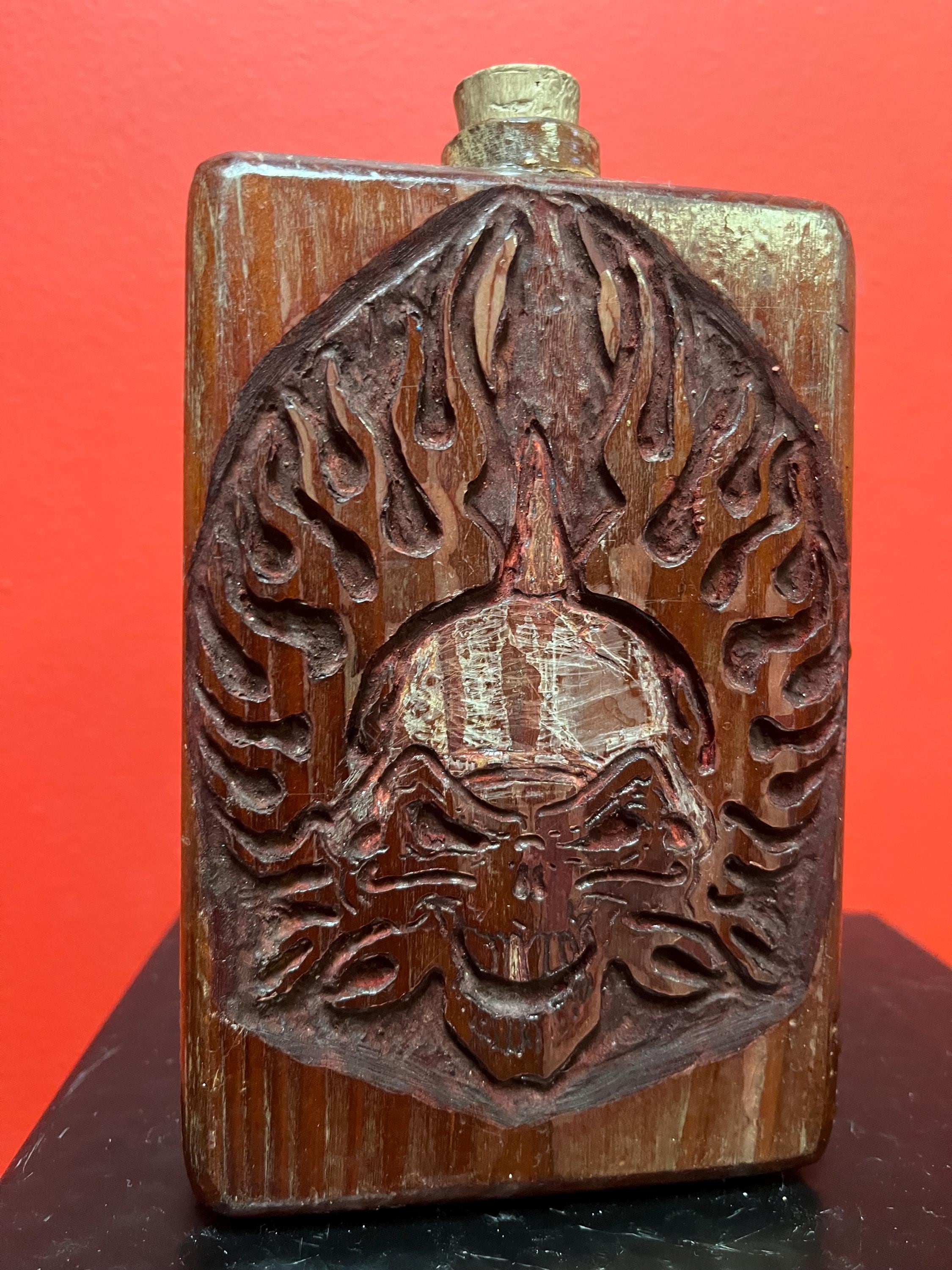 Fiaschetta In Legno Con Teschio, Incisione Personalizzabile: Idea Regalo Unica E Originale Per Lui, Capacità 177ml