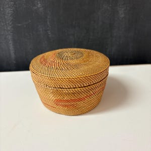 Indigenous first nations coast Salish basket with damage — 4 x 2” — great example and really great value