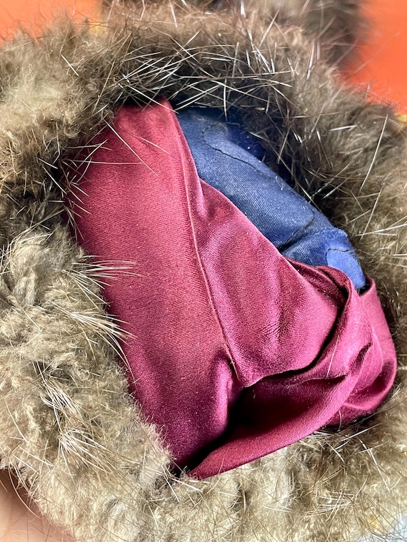 Indigenous First Nations Leather Embroidered Mocc… - image 5