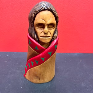 Fabulous and Unusual Indigenous first nations pacific northwest coast, signed 7 inch high statue of an indigenous person - wow wow