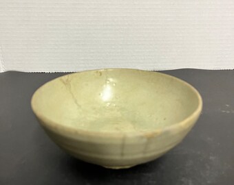 中国元時代(明時代初期)青磁花瓶 中国 明時代 龍泉窯 青磁花瓶｜開運！なんでも鑑定団｜テレビ東京