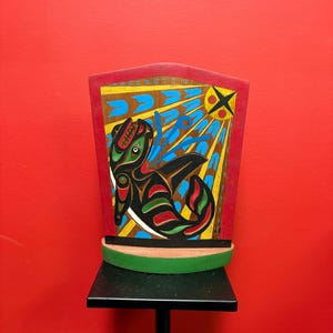 Fabulous indigenous first nations Pacific Northwest coast Cedar painted killer whale plaque — 12 x 8” wide — great detail