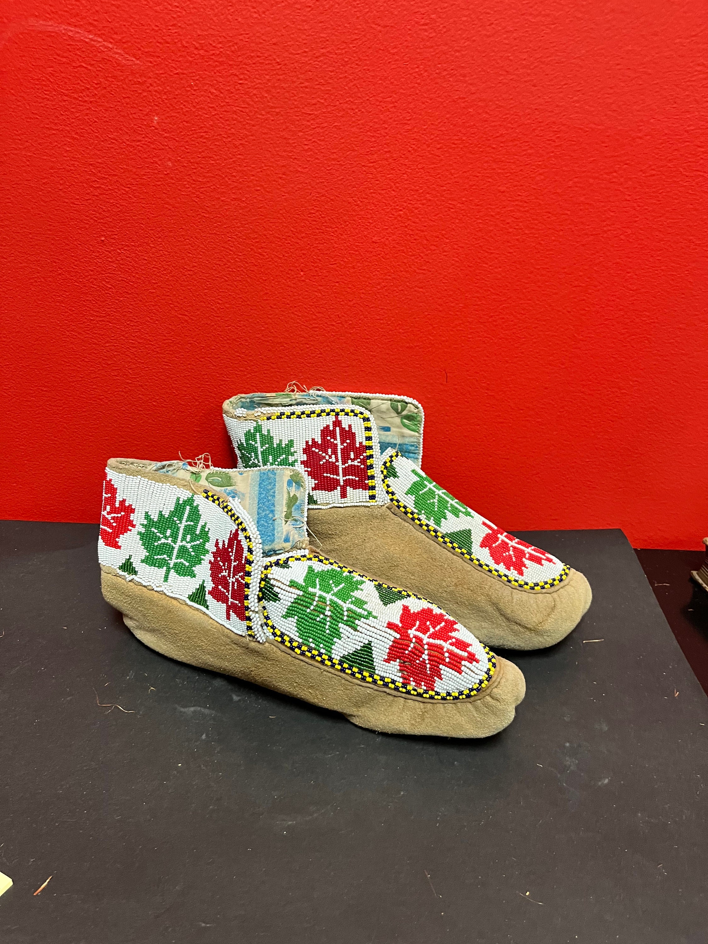 Red indian deals moccasins