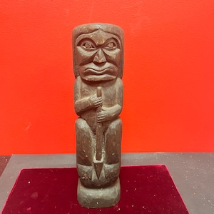 Schöne 33-cm-Haida-Statue aus Holz - ein Artefakt der Ureinwohner - wow