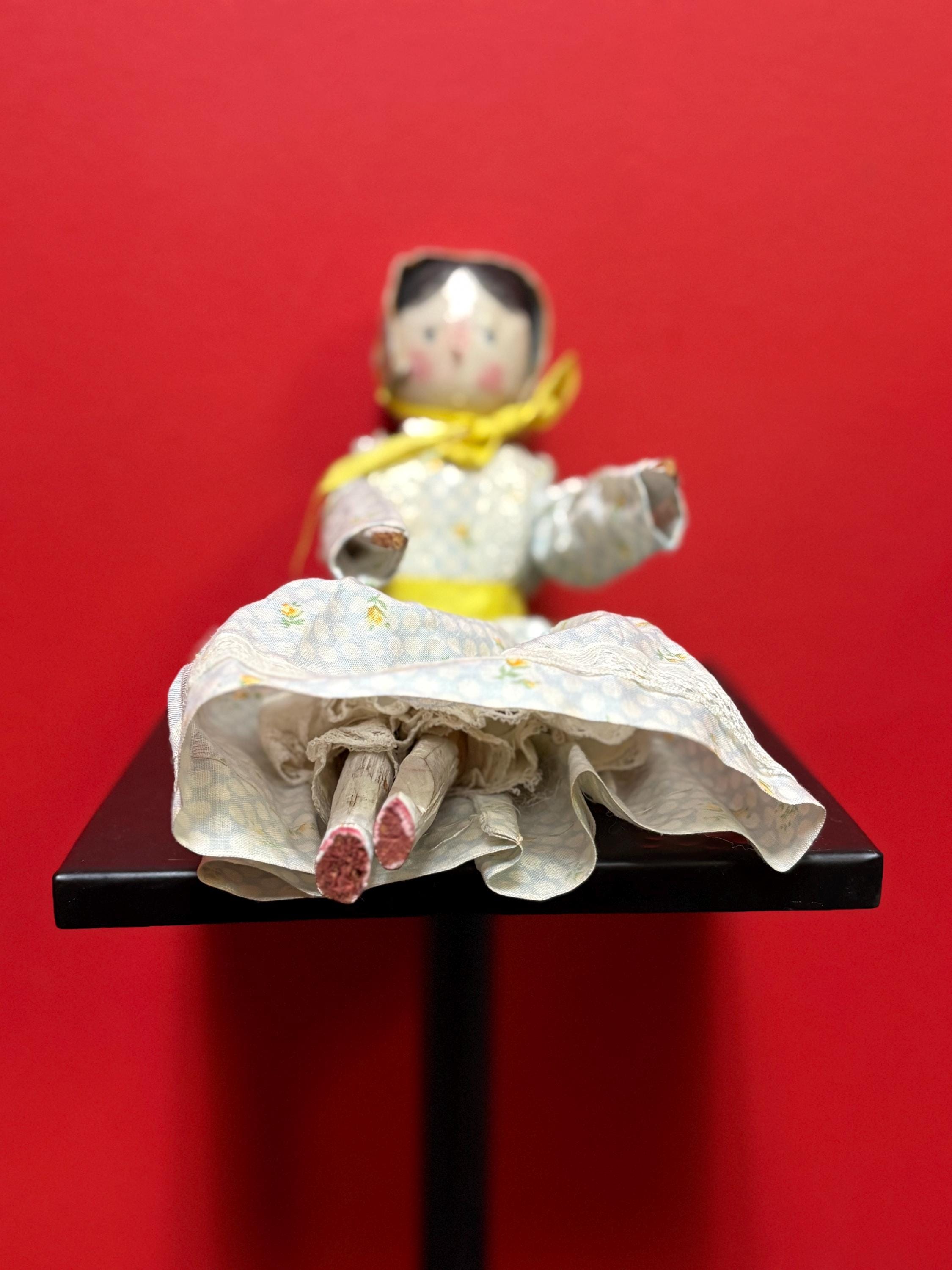 ペグドール　白い装い　オランダorドイツ製　アンティーク ペグドール 白い装い オランダorドイツ製 アンティーク ペグドール