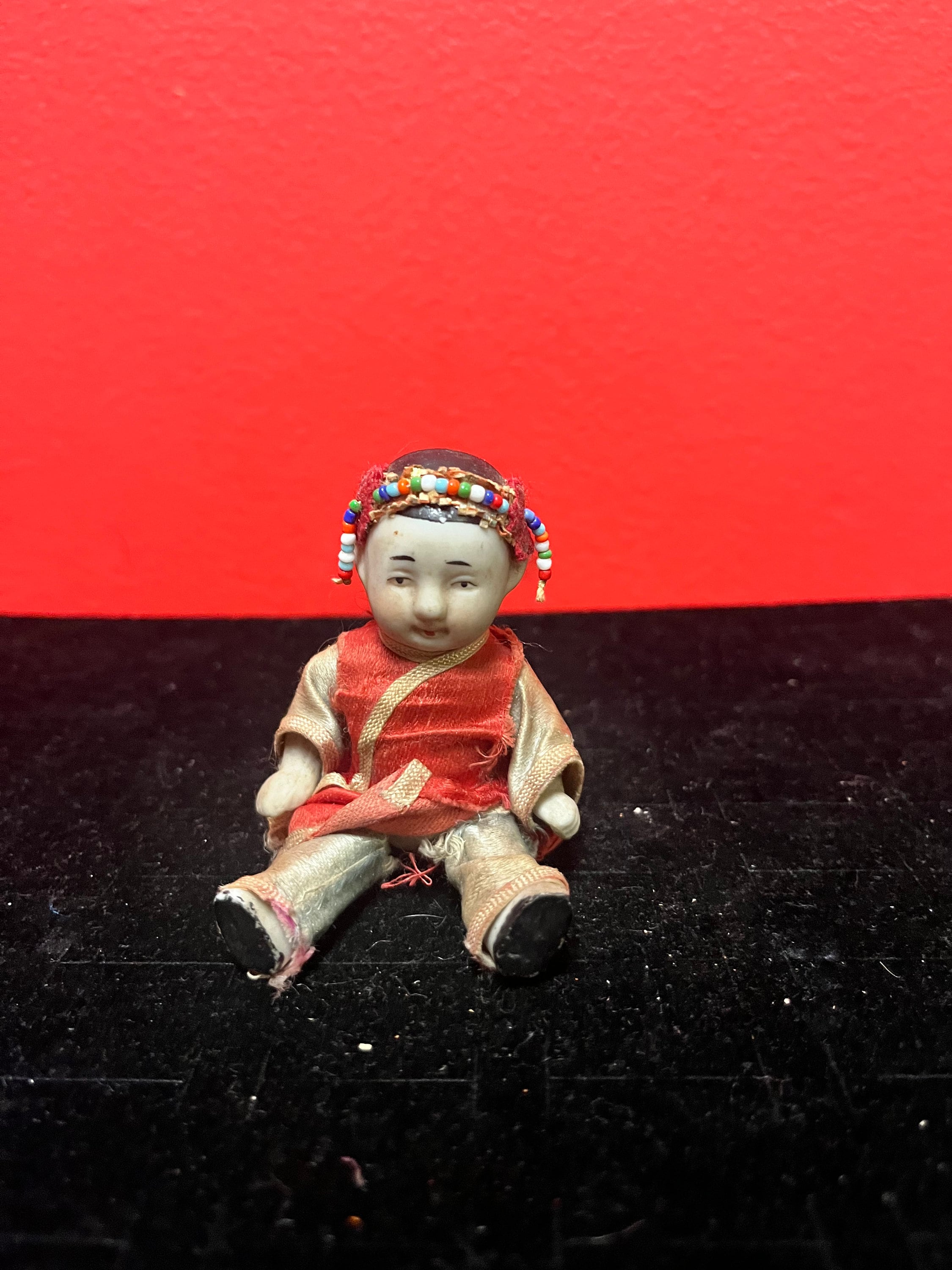 ヴィンテージ 中国服 ビスク(?) ドール オリジナルの衣装が付いた素敵なアンティークの中国製ビスクドール