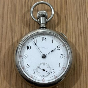 Große Münzsilber 1906 Waltham Taschenuhr mit Hirschgeweih auf Rückseite *Keeting time*