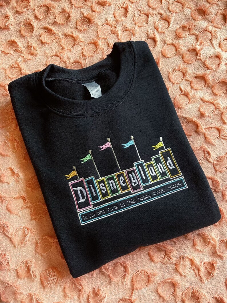 Black Disneyland Sign Embroidered Sweatshirt/Crewneck- Unisex Embroidered  Sweatshirt - dral.regionlima.gob.pe