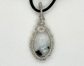 rainbow moonstone wire wrapped pendant | crystal pendant | crystal necklace | handmade pendant | hippie jewelry | gemstone pendant