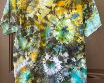 Geode ice dye size medium