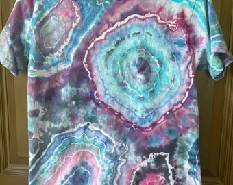 Size Medium Geode Ice Dye T-shirt