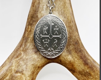 Handmade Sámi magic drum necklace – Nordic pewter jewelry 1970s.