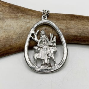Handcrafted Sámi pewter pendant – Shaman and reindeer design