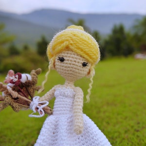 Bride Nicole, Crochet pattern, Amigurumi bride doll, wedding cake topper, anniversary gift for couples, ceremony décor, Ball gown