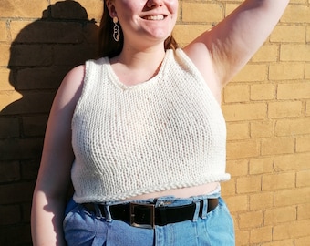 Modello per top corto e arrotolato lavorato a maglia XS–5XL Filato grosso