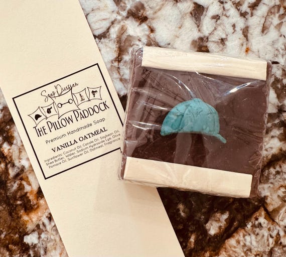 Vanilla Oatmeal Soap-embellished with an equestrian theme!  Pure warm Moroccan vanilla beans with Ground Oatmeal as an exfoliant.