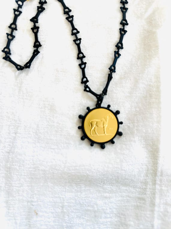 Equestrian Horse Intaglio Necklace – Black & Gold Horse Bit Chain