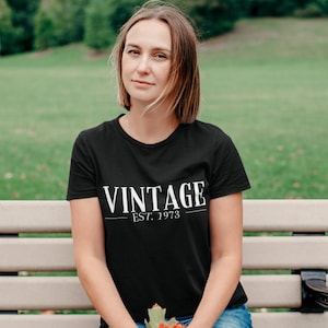 Personalisierte Vintage EST [Jahr] Shirt - lustige Geburtstagsgeschenk - Alter Tee - personalisierte Top - Geburtstag Witz - Geschenk für den besten Freund
