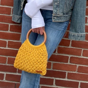 Naomi Bag Crochet Pattern. Handbag Crochet Tutorial. Crochet Accessories. Crochet Shoulder Bag. Crochet Purse Pattern. Modern Crochet Bag image 4