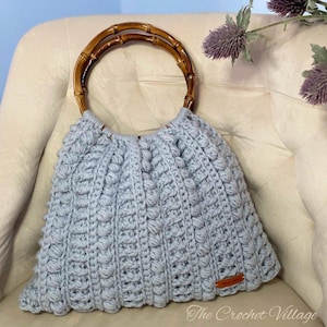 Blue Moon Bag crochet pattern. Crochet Handbag With Wooden handles. Crochet shoulder bag. Crochet purse. Crochet tote. Crochet gift for her.