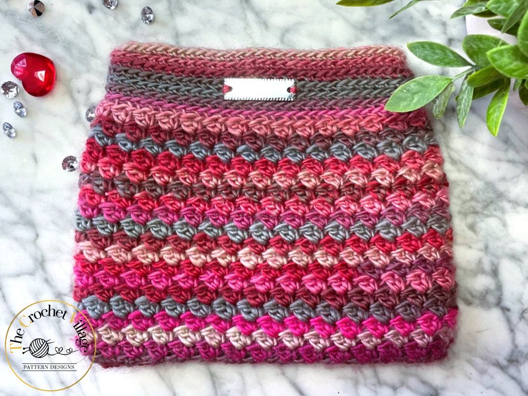 Chloe Bag Crochet Pattern. Easy Crochet Purse Pattern. Cosmetic Bag