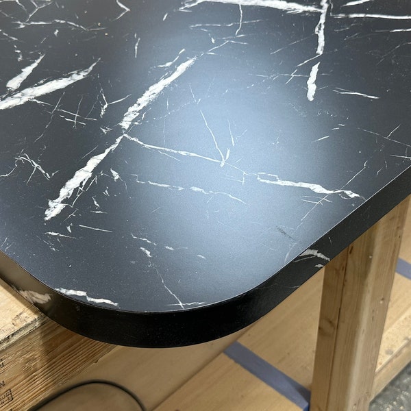 Plans de travail en formica personnalisés - dosserets, plans de travail de cuisine en stratifié de haute qualité et accessoires, toutes les options de dimensions personnalisées disponibles