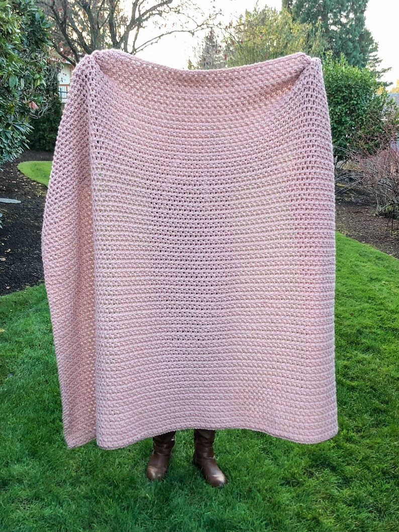 Chunky Modern Crochet Blanket Pattern // Throw Blanket Pattern image 2