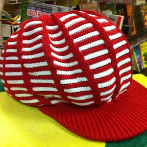 RH039-5RW Small Red White Rasta Dreadlocks cap