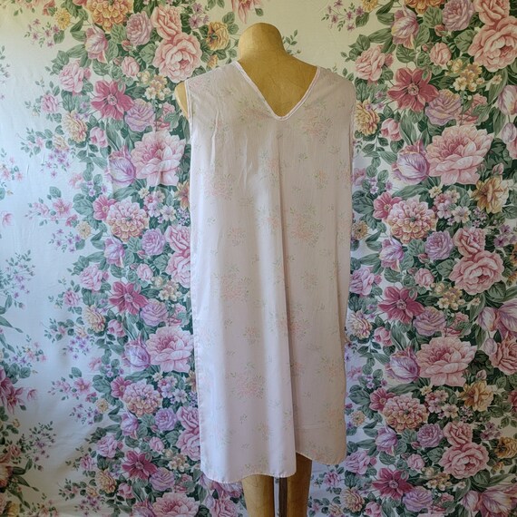 Darling 1960's Nightgown // Sweet Floral Loungewe… - image 8