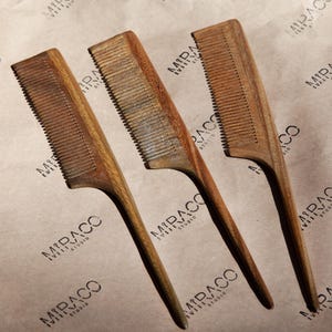 Fine Tooth Wooden Styling Comb - Professional Rat Tail for Sectioning, Parting, Smoothing & Updos - Anti-Static Green Sandalwood Hair Tool
