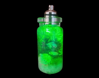 Ocean Themed Tiny Fishtank Jar With LED Light Keychain Or Necklace Ocean Jar Resin Art Beach Themed Keychain Gift Idea Miniature Fishtank