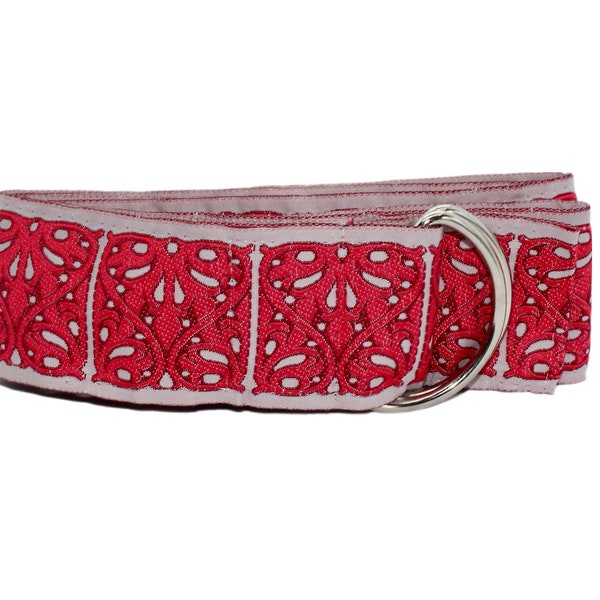 Ceinture pour femme en ruban jacquard rouge et grise avec finitions dorées ou argentées