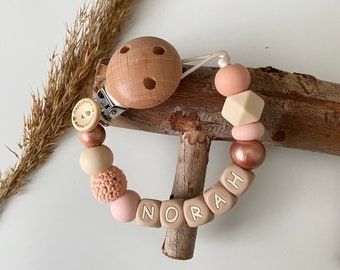 Speenkoord met naam, roze, naturel, fopspeenclib, kraamkado, baby accessoire, EU veiligheidsnorm, pacifierclips, gepersonaliseerd, happyname