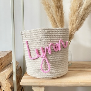 Punnik-Name auf Baumwollkorb, Mutterschaftsgeschenk, Babyzimmer, gestrickter Name auf Korb, personalisiertes Geschenk, individuelle Namen, Happyname, Tricotin, Aufbewahrungskorb