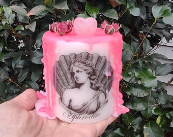Aphrodite Goddess Devotional Altar Candle | Sovereign Love, Beauty & Desire Ritual | Rose Quartz Heart
