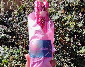 Aphrodite Goddess Devotion Candles | Pink Ritual Taper Candles | Love & Beauty Altar Candles | Rose Quartz Heart | Witchcraft Offering