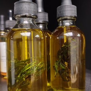 Mugwort Oil,  Organic Mugwort Oil, Lucid Dream Oil,  Astral Projection, Astral Travel, Divination Tools, Tools for Divination