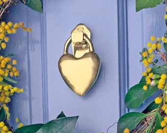 Rounded Heart Door Knocker | Available in 5 colour finishes | Made from recycled brass | Elevate your front door with this unique knocker