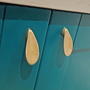 Cupboard Pull | Unique Home and Kitchen Hardware | Recycled Brass | Available in 4 colours | wardrobe pulls, drawer pulls, cupboard pull