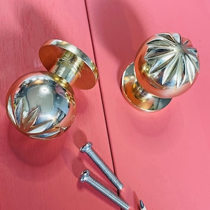 Brass Cabinet Knob | 4 colour finishes | Kitchen cupboard knob | handles and knobs | perfect or wardrobes, drawers and side tables.