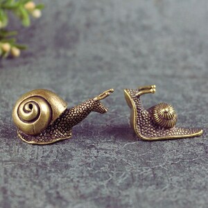 Brass Copper Mini Snails, Brass Copper Ornament, Copper Animal Figurine, Small Snail Figurine, Snail Decoration, Copper Insect, Garden Decor