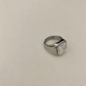 White Howlite Ring, Silver Howlite Stone Signet Ring, Gemstone Ring ...