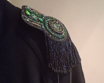 Green Epaulette With Brooch Shoulder Tassel Chain.Epaulette Beaded Embroidered Shoulder Jewelry Handmade Crystal Brooch Shoulder Necklace