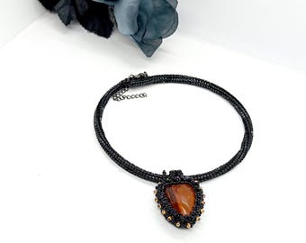 Joyas elaboradas con ámbar natural y cuentas miyuki.Joyas de piedra báltica.