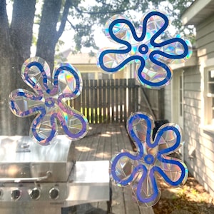 bikini bottom flower suncatcher, flower suncatchers, Suncatcher Decal, SpongeBob Room Decor, Rainbow Maker, Window Sun Catcher