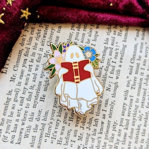 Reading Ghost Hard Enamel Pin / Gold plated bookish pin, book worm, gift for readers, book pin, stocking filler, spooky cute pin, lapel pin.