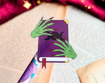Autocollant en vinyle transparent livre sorcière verte//autocollant Kindle, décalcomanie pour ordinateur portable, cadeau pour amoureux des livres, autocollant monstre.