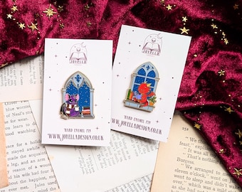 Ensemble d'épingles en émail Creatures de la librairie, épingles de livre dragon et chauve-souris. Cadeau lecteur fantastique