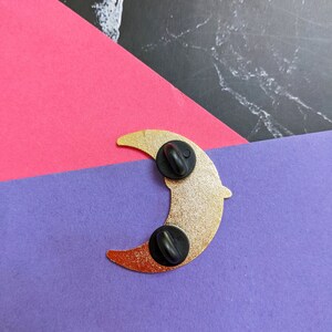 Moon Emoji Enamel Pins – Full Moon & New Moon Designs, Kawaii & Occult Style For Jackets & Backpacks