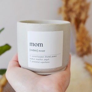 Cadeau pour maman, cadeau pour maman, définition pour une mère, jardinière en béton, cadeau personnalisable pour maman, cadeau personnalisé pour maman, cache-pot, définition pour maman